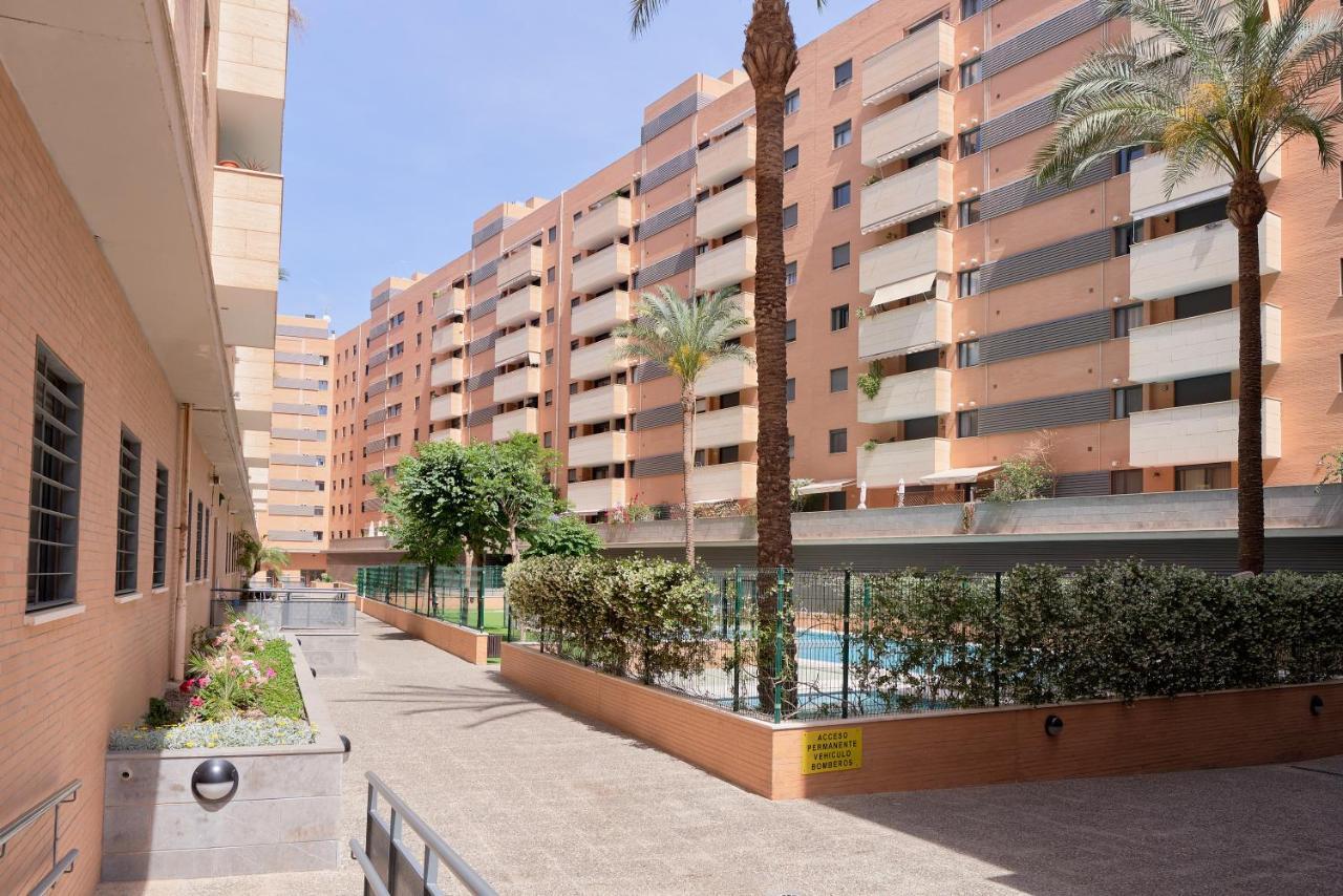 Alterhome Apartamento Con Piscina Maria Zambrano Málaga Exterior foto